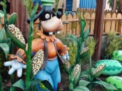 Goofy's Garden - Disneyland Wallpaper
