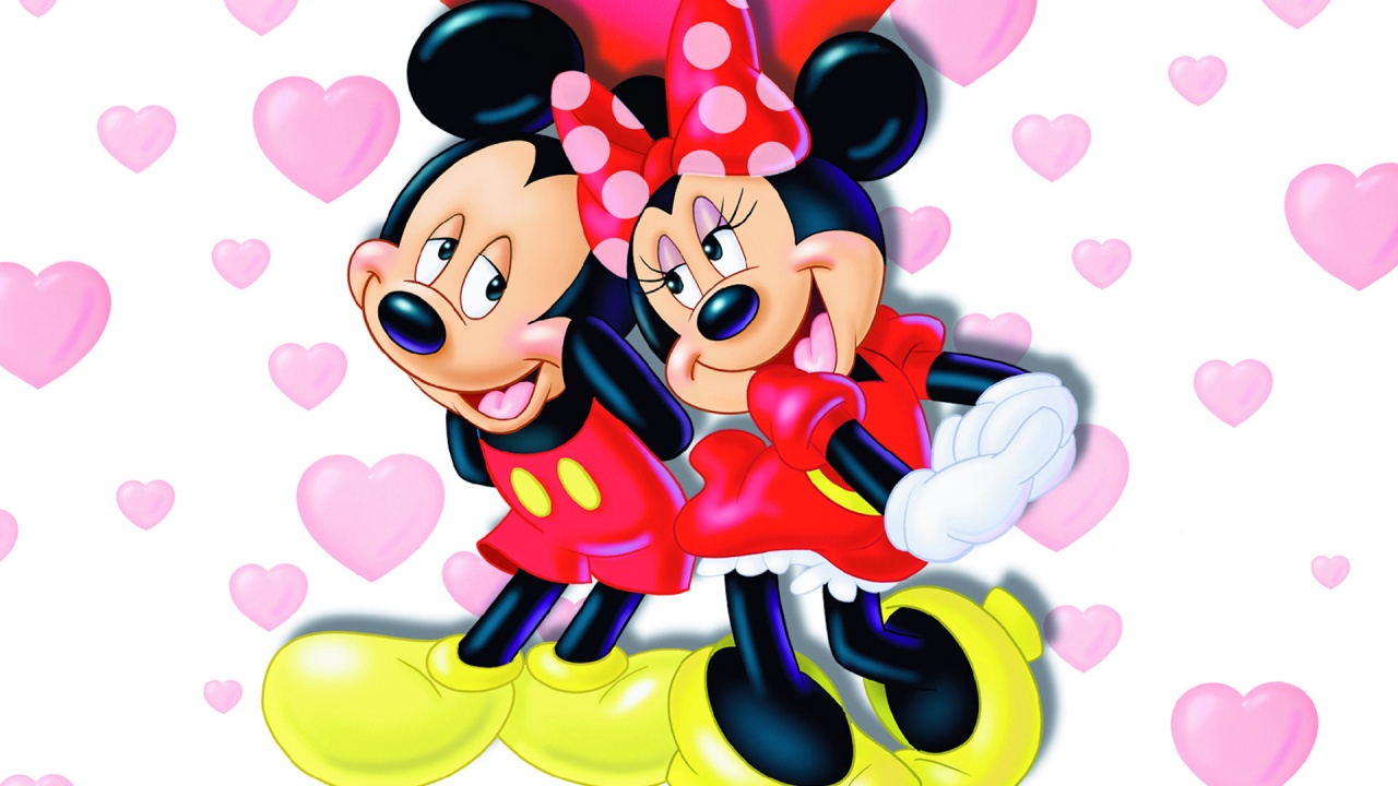 Disney Wallpaper - Mickey and Minnie in Love